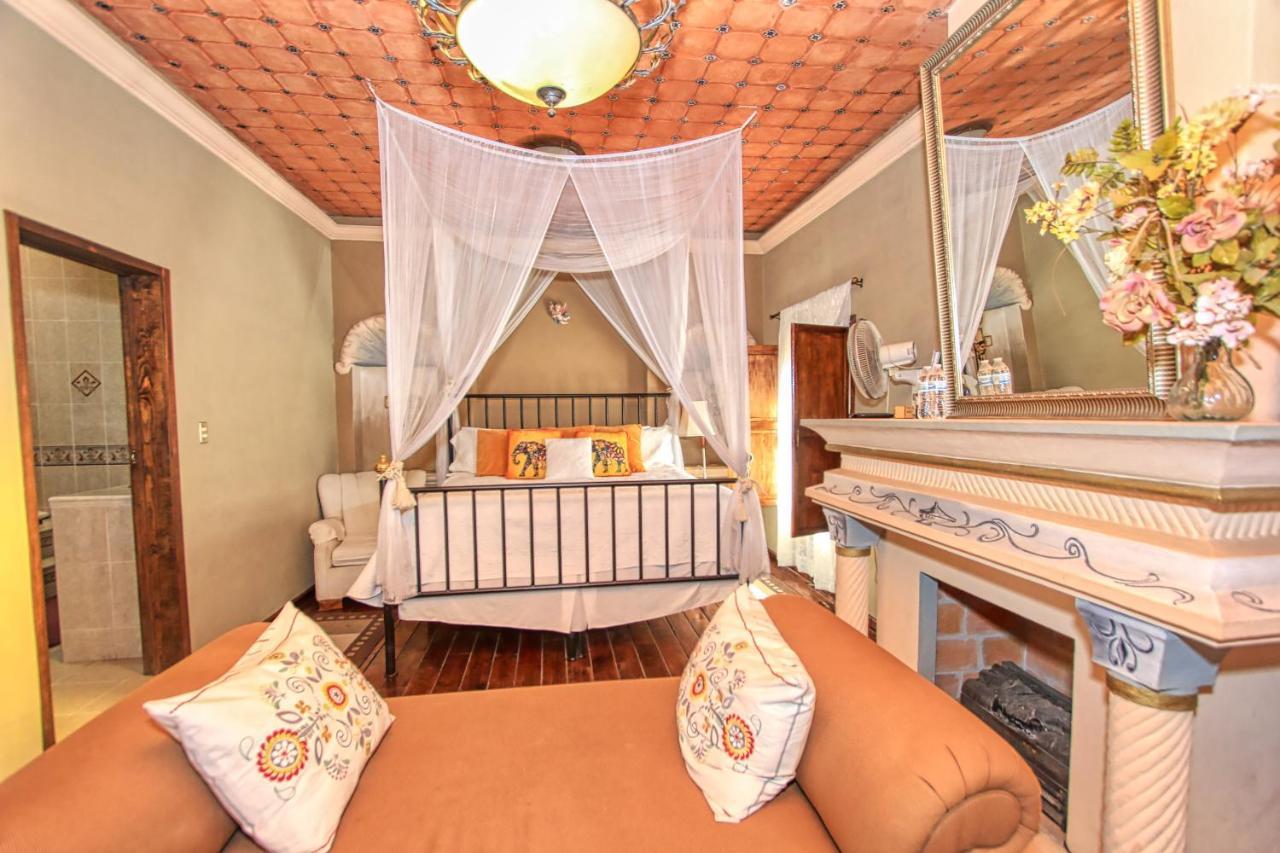 La Mexicana Hotel Boutique Альенде Экстерьер фото