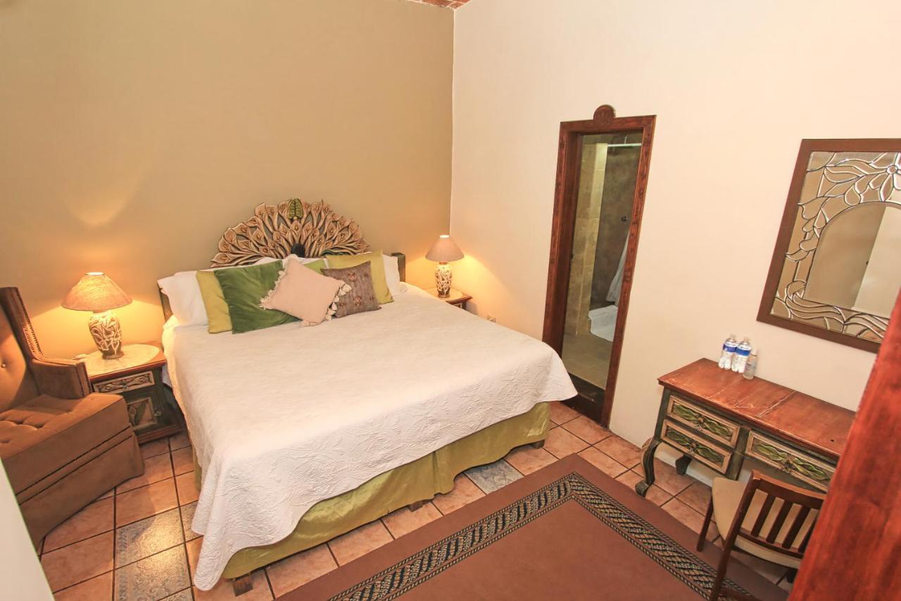 La Mexicana Hotel Boutique Альенде Экстерьер фото